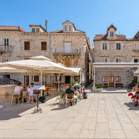 Apartment Tudor Hvar Town